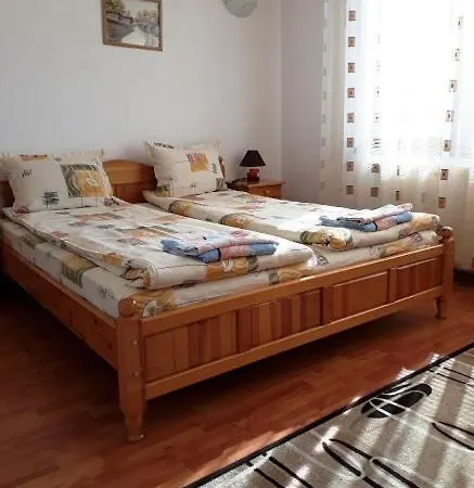 Вили Green * Tsigov Chark