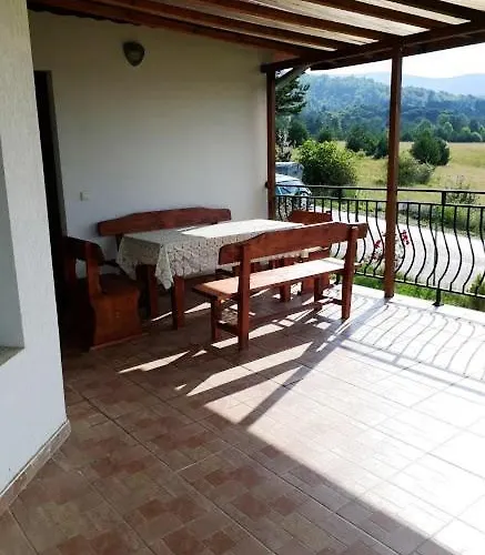 Hébergement de vacances Вили Green