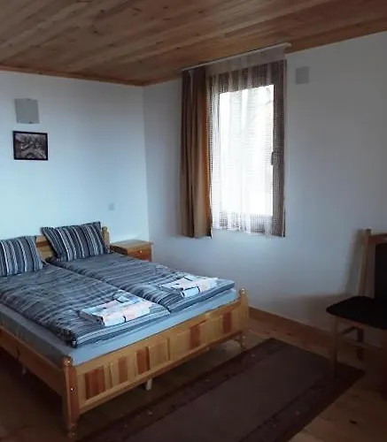 Hébergement de vacances Вили Green