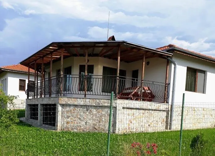 Вили Green Hébergement de vacances Tsigov Chark